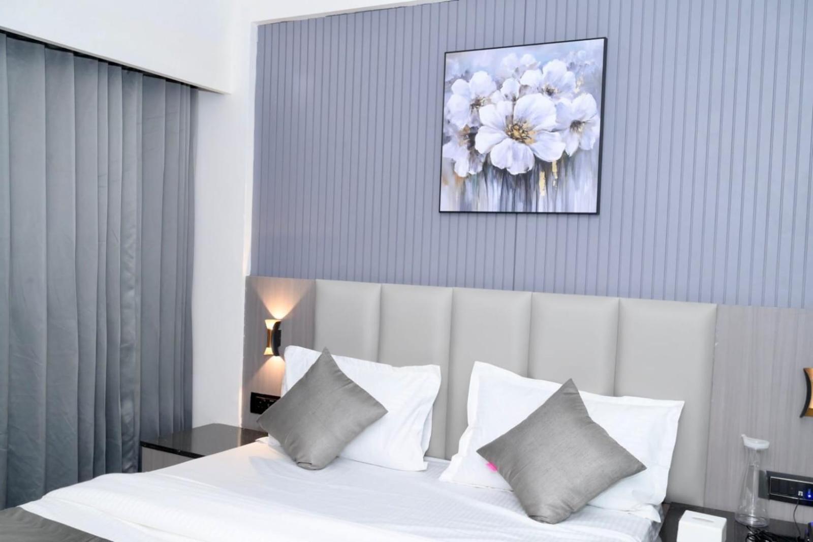 Hotel Dream Ahmadabad Zewnętrze zdjęcie