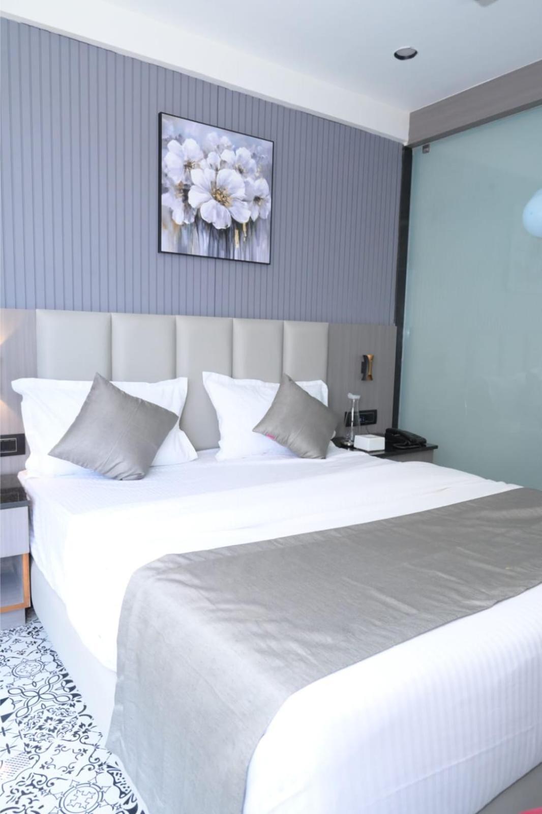 Hotel Dream Ahmadabad Zewnętrze zdjęcie