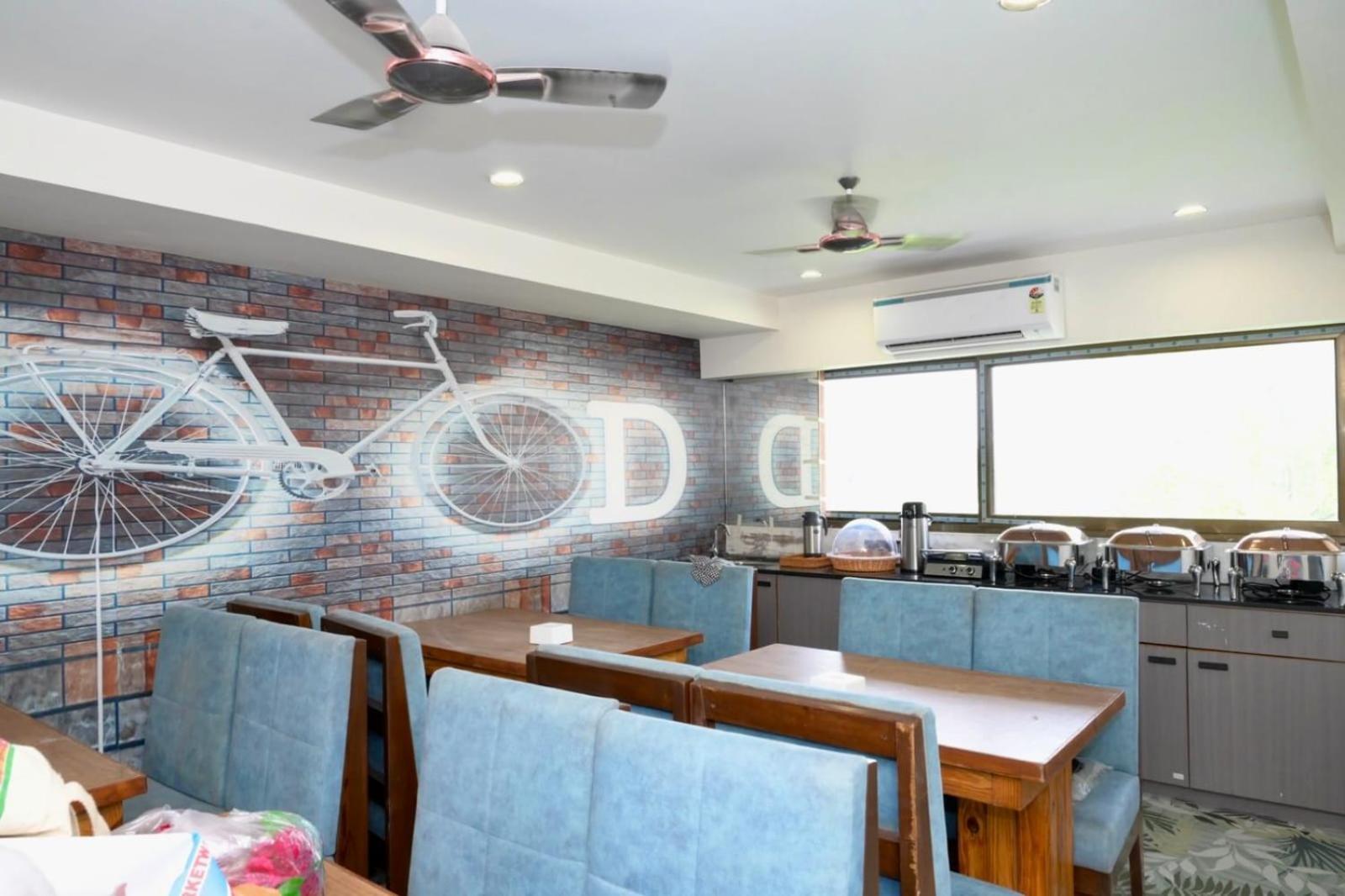 Hotel Dream Ahmadabad Zewnętrze zdjęcie